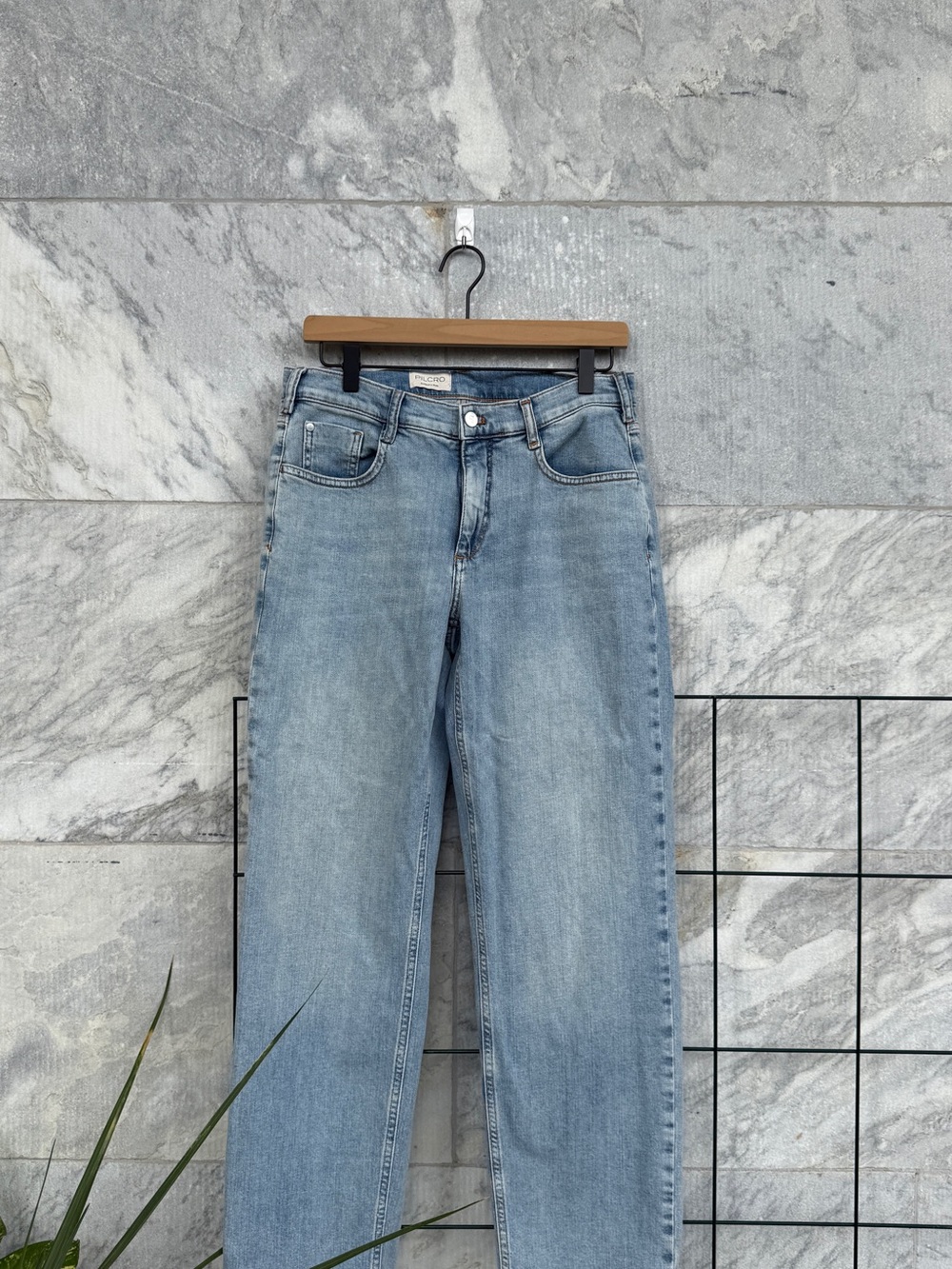 Pilcro Light Blue Straight-Leg Jeans